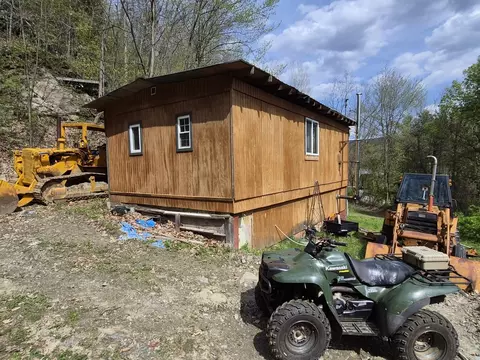 Exterior - 319 River Rd S, Putney, VT 05346 photo 4 of 7