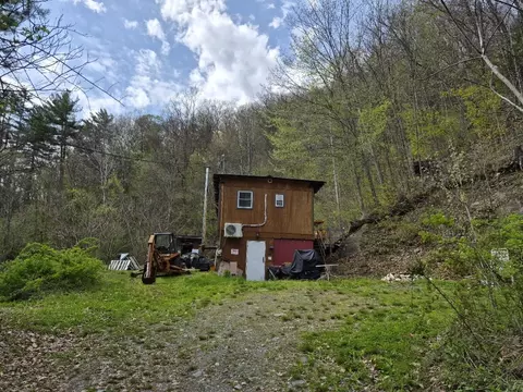 Exterior - 319 River Rd S, Putney, VT 05346 photo 2 of 7