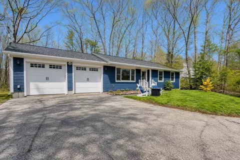 70 Sunset Hill Rd, Conway, NH 03860