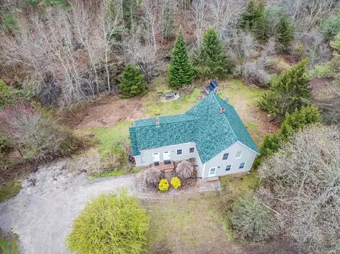 1685 Dover Rd, Epsom, NH 03234