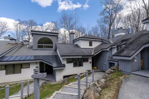 459 Woods Ln #D6, Killington, VT 05751