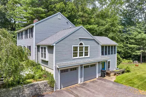 Exterior - 35 Liberty Cmn, Rye, NH 03870 photo 3 of 8