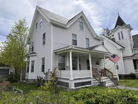 729 Pine St, Manchester, NH 03104