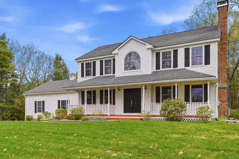 5 Van Buren Cir, Goffstown, NH 03045