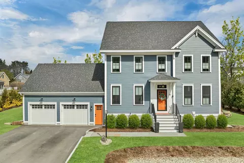 45 Artwill Ave, Portsmouth, NH 03801