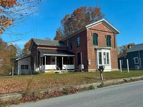 400 River St, Fair Haven, VT 05743