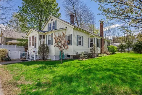4 Fairview St, Keene, NH 03431