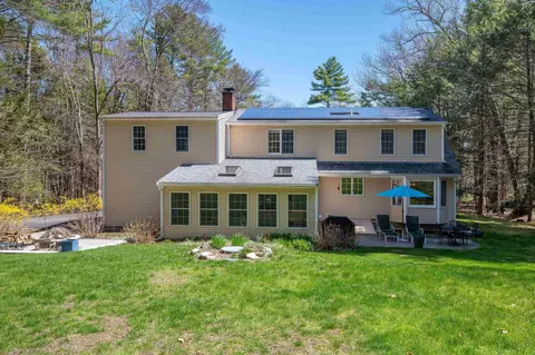 Exterior - 5 Goodwin Rd, Hampton Falls, NH 03844 photo 3 of 16