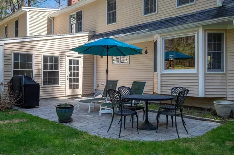 Exterior - 5 Goodwin Rd, Hampton Falls, NH 03844 photo 6 of 16