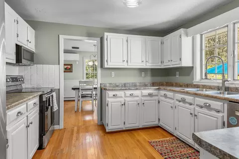 Kitchen - 5 Goodwin Rd, Hampton Falls, NH 03844 photo 1 of 2