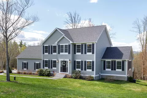 28 Mcevoy Ln, Epsom, NH 03234