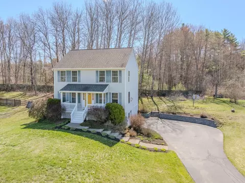 19 Squire Dr, Somersworth, NH 03878
