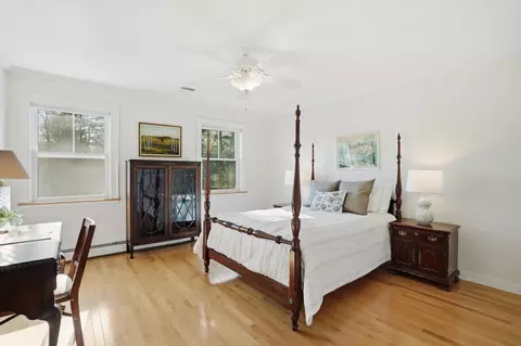 Bedroom - 132 Point View Dr, Shelburne, VT 05482 photo 8 of 11