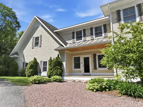 Exterior - 132 Point View Dr, Shelburne, VT 05482 photo 2 of 6