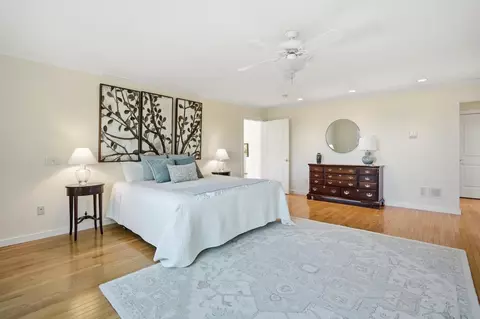 Bedroom - 132 Point View Dr, Shelburne, VT 05482 photo 2 of 11