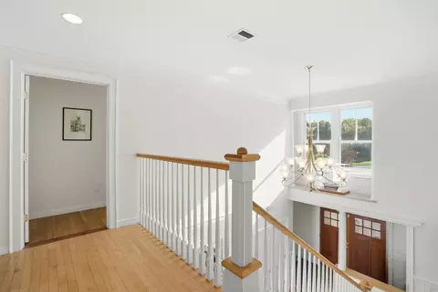 Entry Way - 132 Point View Dr, Shelburne, VT 05482 photo 4 of 5