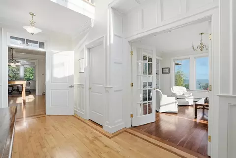 Entry Way - 132 Point View Dr, Shelburne, VT 05482 photo 3 of 5