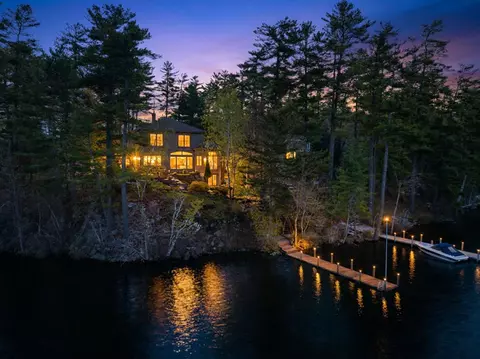 15 Second Point Rd, Moultonborough, NH 03254