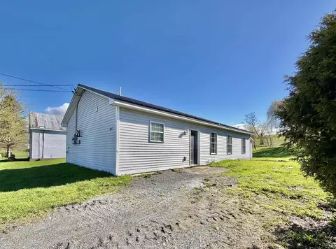 307 Central St, Sheldon, VT 05483