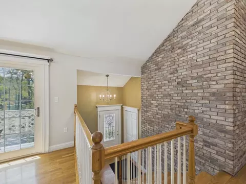 Entry Way - 6 Maple St, Windham, NH 03087 photo 2 of 3