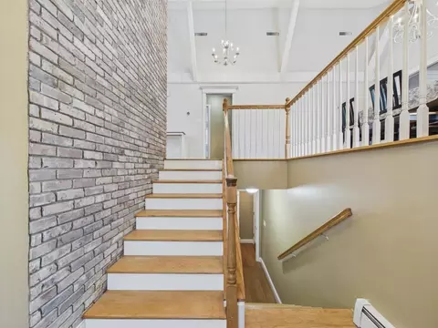 Entry Way - 6 Maple St, Windham, NH 03087 photo 1 of 3