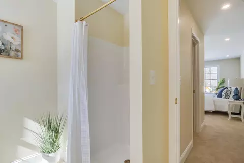 Entry Way - 15 Violette Dr # B, Epping, NH 03042 photo 2 of 2