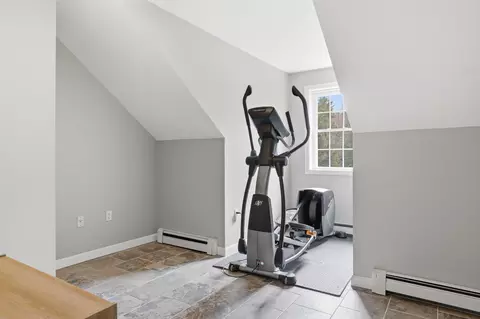 Entry Way - 89 Everett Dam Rd, Dunbarton, NH 03046 photo 1 of 3