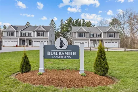51 Blacksmith Dr, Colchester, VT 05446