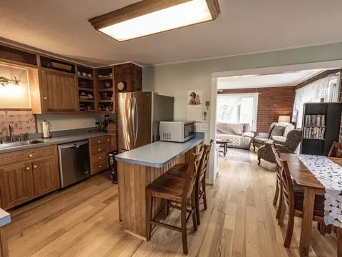 Kitchen - 5506 St George Rd, Williston, VT 05495 photo 2 of 3