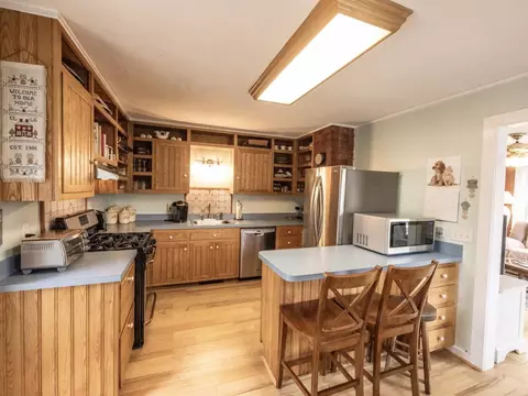 Kitchen - 5506 St George Rd, Williston, VT 05495 photo 2 of 3