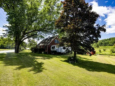 Exterior - 5506 St George Rd, Williston, VT 05495 photo 7 of 17