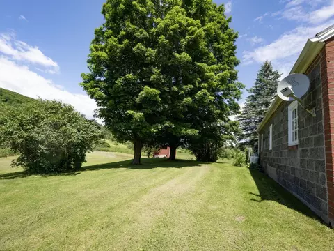 Exterior - 5506 St George Rd, Williston, VT 05495 photo 5 of 17