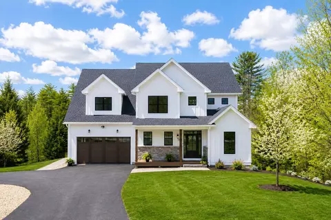 18 Solace Pointe Rd, Meredith, NH 03253