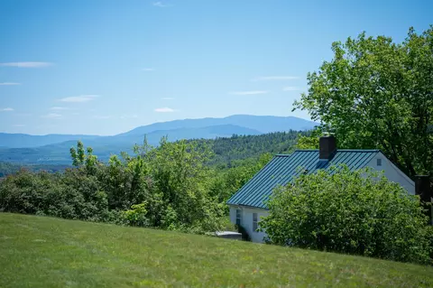 Exterior - 352 Maple Hill Rd, Newbury, VT 05051 photo 10 of 15
