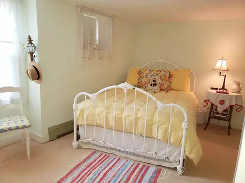 Bedroom - 352 Maple Hill Rd, Newbury, VT 05051 photo 1 of 4