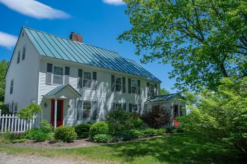 352 Maple Hill Rd, Newbury, VT 05051