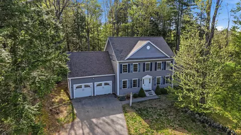 60 Christian Farm Dr, New Boston, NH 03070