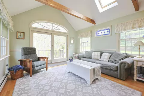Living - 95 Kingston Rd, Exeter, NH 03833 photo 2 of 5