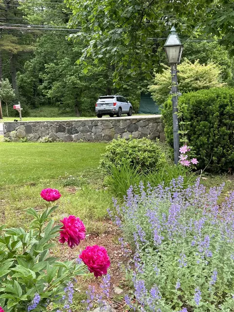 Exterior - 95 Kingston Rd, Exeter, NH 03833 photo 12 of 16