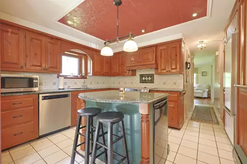 Kitchen - 95 Kingston Rd, Exeter, NH 03833 photo 1 of 3