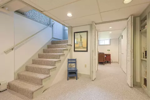 Entry Way - 95 Kingston Rd, Exeter, NH 03833 photo 4 of 4