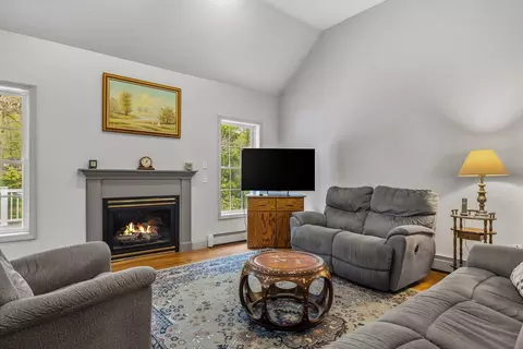 Living - 9 Homestead Ln, Brentwood, NH 03833 photo 2 of 3