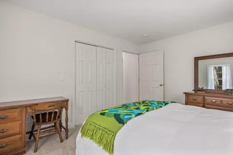Bedroom - 9 Homestead Ln, Brentwood, NH 03833 photo 5 of 10