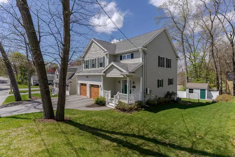196 Dallaire St, Manchester, NH 03104