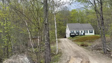 648 Tigola Trl, Stoddard, NH 03464