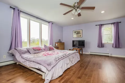 Bedroom - 194 S Bingham St, Cornwall, VT 05753 photo 1 of 4