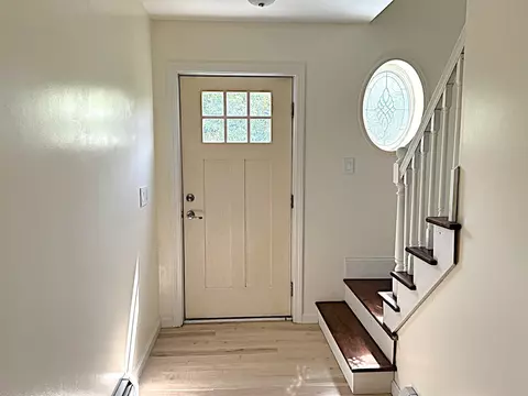 Entry Way - 194 S Bingham St, Cornwall, VT 05753 photo 5 of 7
