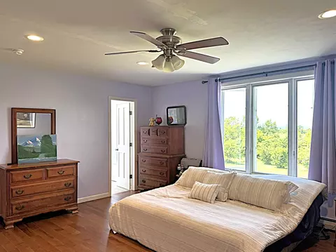 Bedroom - 194 S Bingham St, Cornwall, VT 05753 photo 3 of 5
