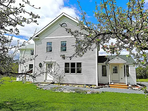 194 S Bingham St, Cornwall, VT 05753