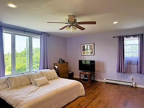 Bedroom - 194 S Bingham St, Cornwall, VT 05753 photo 1 of 5